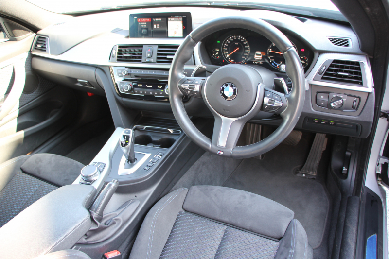 BMW 4シリーズ 420i ｸｰﾍﾟMｽﾎﾟｰﾂ 後期 1ｵｰﾅ LEDﾍｯﾄﾞﾗｲﾄ&ﾃｰﾙ ｼｰﾄﾋｰﾀｰ HUD 追従ACC ﾊﾟｰｷﾝｸﾞｻﾎﾟｰﾄP ﾄｯﾌﾟﾋﾞｭｰ&ｻｲﾄﾞﾋﾞｭｰｶﾒﾗ Pｱｼｽﾄ ﾀｯﾁ画面HDDﾅﾋﾞTV 液晶ﾒｰﾀｰ 衝突軽減ﾌﾞﾚｰｷ ﾚｰﾝﾁｪﾝｼﾞ警告 Bluetooth接続 専用ｴｱﾛ ﾊﾟﾄﾞﾙｼﾌﾄ 2年保証