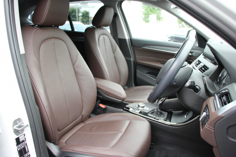 BMW X1 Xdrive18d Xﾗｲﾝ ﾊｲﾗｲﾝ 後期 1ｵｰﾅ 真珠色 ｺﾝﾌｫｰﾄP 追従ACC ﾋｰﾀｰ茶革 LEDﾍｯﾄﾞﾗｲﾄ&ﾃｰﾙ ﾜｲﾔﾚｽ充電 ｽﾗｲﾃﾞｨﾝｸﾞﾘｱｼｰﾄ ﾀｯﾁ画面HDDﾅﾋﾞPｱｼｽﾄ 電動Rｹﾞｰﾄ 衝突軽減ﾌﾞﾚｰｷ 車線逸脱警告 歩行者警告 2年保証