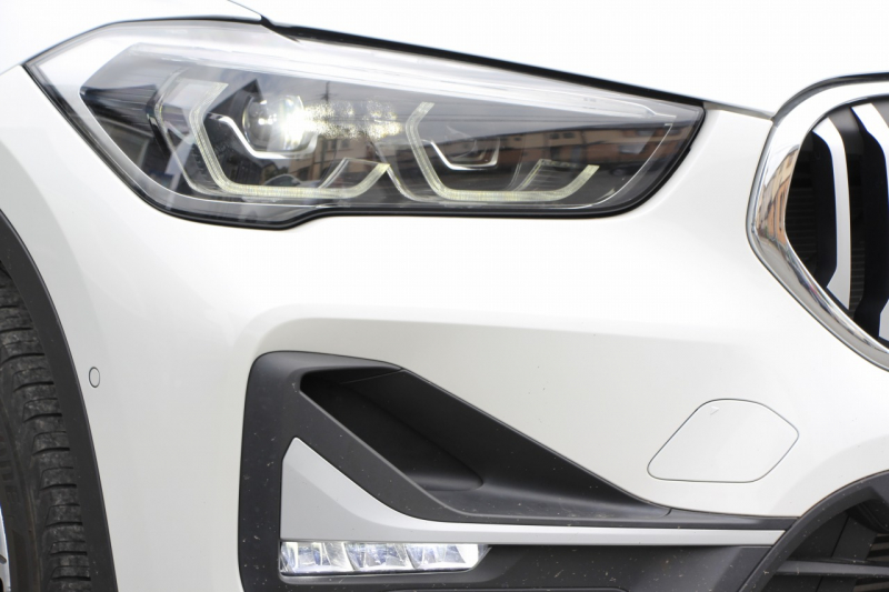 BMW X1 Xdrive18d Xﾗｲﾝ ﾊｲﾗｲﾝ 後期 1ｵｰﾅ 真珠色 ｺﾝﾌｫｰﾄP 追従ACC ﾋｰﾀｰ茶革 LEDﾍｯﾄﾞﾗｲﾄ&ﾃｰﾙ ﾜｲﾔﾚｽ充電 ｽﾗｲﾃﾞｨﾝｸﾞﾘｱｼｰﾄ ﾀｯﾁ画面HDDﾅﾋﾞPｱｼｽﾄ 電動Rｹﾞｰﾄ 衝突軽減ﾌﾞﾚｰｷ 車線逸脱警告 歩行者警告 2年保証