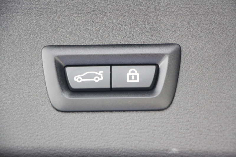 BMW X1 Xdrive18d Xﾗｲﾝ ﾊｲﾗｲﾝ 後期 1ｵｰﾅ Individualｶﾗｰ ｺﾝﾌｫｰﾄP 追従ACC ﾋｰﾀｰ付ｵｲｽﾀｰﾚｻﾞｰ  LEDﾍｯﾄﾞﾗｲﾄ&ﾃｰﾙ ﾜｲﾔﾚｽ充電 ｽﾗｲﾃﾞｨﾝｸﾞﾘｱｼｰﾄ ﾀｯﾁ画面HDDﾅﾋﾞPｱｼｽﾄ 電動Rｹﾞｰﾄ 衝突軽減ﾌﾞﾚｰｷ 車線逸脱警告 歩行者警告 2年保証