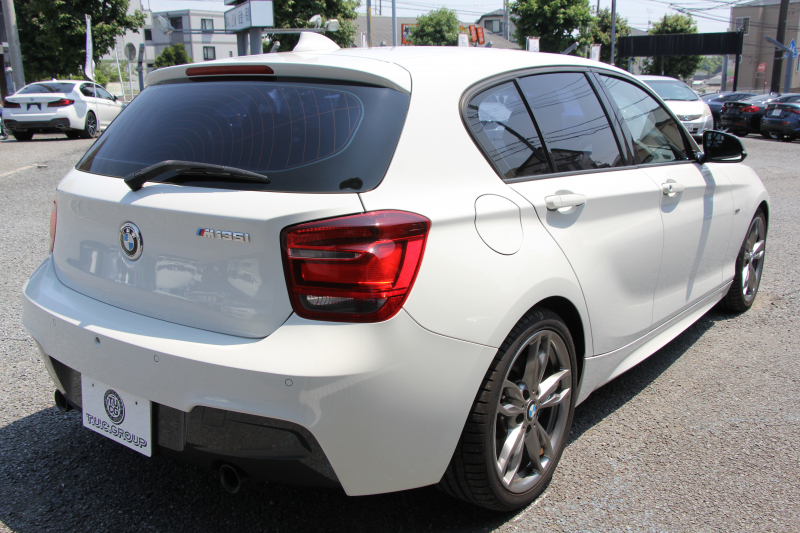 BMW 1シリーズ M135i ﾊﾟｰｷﾝｸﾞｻﾎﾟｰﾄP 直6ﾀｰﾎﾞ320馬力 ｱﾀﾞﾌﾟﾃｨﾌﾞMｻｽ ﾄﾞﾗｲﾋﾞﾝｸﾞｱｼｽﾄ 衝突軽減ﾌﾞﾚｰｷ 車線逸脱警告 歩行者警告 ﾀｯﾁﾊﾟｯﾄﾞ対応HDDﾅﾋﾞBｶﾒﾗ 専用ｴｱﾛ 18AW 専用ﾌﾞﾚｰｷ 左右独立ｵｰﾄｴｱｺﾝ ﾊﾟﾄﾞﾙｼﾌﾄ 8速AT 2年保証