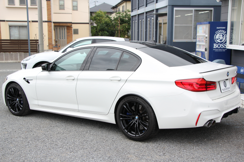 BMW Mシリーズ M5 ｺﾝﾌｫｰﾄP 4WD 600馬力 Mxdrive ﾌﾙﾚｻﾞｰﾒﾘﾉｲﾝﾃﾘｱ ｱﾗｺﾞﾝﾌﾞﾗｳﾝ V8ﾂｲﾝﾀｰﾎﾞﾃﾞｨｽﾌﾟﾚｲｷｰ ﾏｯｻｰｼﾞﾍﾞﾝﾁﾚｰｼｮﾝ 全席ﾋｰﾀｰ ﾊｰﾏﾝｶｰﾄﾞﾝ ｽﾃｱﾘﾝｸﾞﾋｰﾀｰ 追従ACC HUD 360度ｶﾒﾗ LEDﾍｯﾄﾞﾗｲﾄ ﾀｯﾁ画面ﾅﾋﾞｿﾌﾄｸﾛｰｽﾞﾄﾞｱ 2年保証