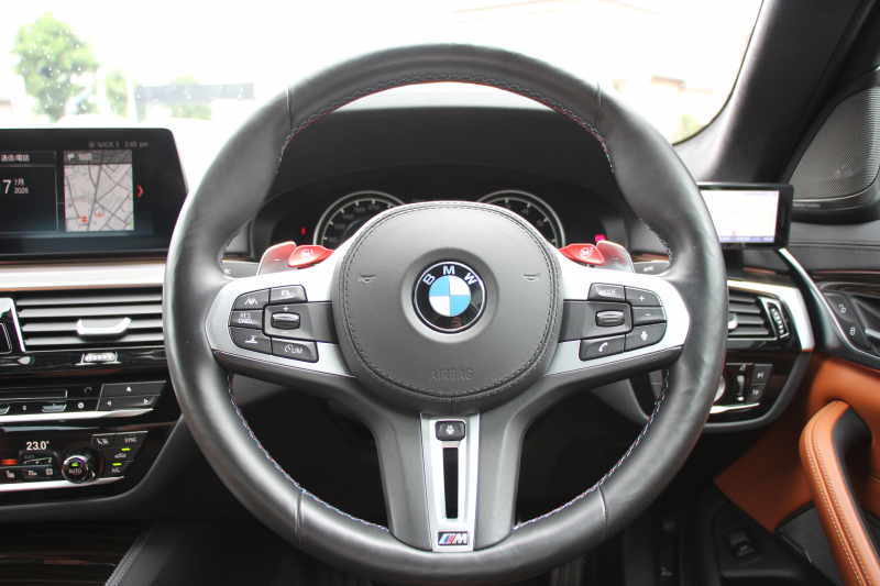 BMW Mシリーズ M5 ｺﾝﾌｫｰﾄP 4WD 600馬力 Mxdrive ﾌﾙﾚｻﾞｰﾒﾘﾉｲﾝﾃﾘｱ ｱﾗｺﾞﾝﾌﾞﾗｳﾝ V8ﾂｲﾝﾀｰﾎﾞﾃﾞｨｽﾌﾟﾚｲｷｰ ﾏｯｻｰｼﾞﾍﾞﾝﾁﾚｰｼｮﾝ 全席ﾋｰﾀｰ ﾊｰﾏﾝｶｰﾄﾞﾝ ｽﾃｱﾘﾝｸﾞﾋｰﾀｰ 追従ACC HUD 360度ｶﾒﾗ LEDﾍｯﾄﾞﾗｲﾄ ﾀｯﾁ画面ﾅﾋﾞｿﾌﾄｸﾛｰｽﾞﾄﾞｱ 2年保証