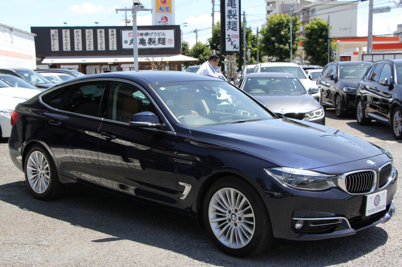 BMW 3シリーズ 320d Xdrive ｸﾞﾗﾝﾂｰﾘｽﾓ ﾗｸﾞｼﾞｭｱﾘｰ LCI後期 4WD ﾋｰﾀｰ茶革 LEDﾍｯﾄﾞﾗｲﾄ &ﾃｰﾙ 追従ACC ﾚｰﾝﾁｪﾝｼﾞ警告 衝突軽減ﾌﾞﾚｰｷ ﾄｯﾌﾟﾋﾞｭｰ&ｻｲﾄﾞﾋﾞｭｰｶﾒﾗ ﾀｯﾁ画面HDDﾅﾋﾞ電動ﾄﾗﾝｸ ｽﾏｰﾄｵｰﾌﾟﾝ&ｸﾛｰｽﾞｸﾛｰﾑﾗｲﾝ 2年保証