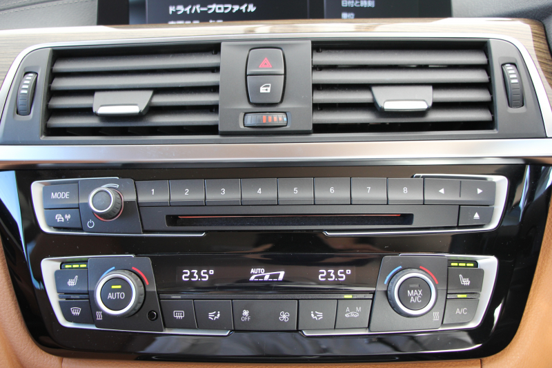 BMW 3シリーズ 320d Xdrive ｸﾞﾗﾝﾂｰﾘｽﾓ ﾗｸﾞｼﾞｭｱﾘｰ LCI後期 4WD ﾋｰﾀｰ茶革 LEDﾍｯﾄﾞﾗｲﾄ &ﾃｰﾙ 追従ACC ﾚｰﾝﾁｪﾝｼﾞ警告 衝突軽減ﾌﾞﾚｰｷ ﾄｯﾌﾟﾋﾞｭｰ&ｻｲﾄﾞﾋﾞｭｰｶﾒﾗ ﾀｯﾁ画面HDDﾅﾋﾞ電動ﾄﾗﾝｸ ｽﾏｰﾄｵｰﾌﾟﾝ&ｸﾛｰｽﾞｸﾛｰﾑﾗｲﾝ 2年保証