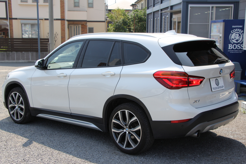 BMW X1 Xdrive18d Xﾗｲﾝ ﾊｲﾗｲﾝ ｺﾝﾌｫｰﾄP 中期ﾓﾃﾞﾙ 新ﾒｰﾀｰ 新ﾃﾞｻﾞｲﾝ黒革ｼｰﾄ 追従ACC HUD 変更後ﾀｯﾁ画面HDDﾅﾋﾞPｱｼｽﾄ Bｶﾒﾗ 新ﾙｰﾑﾐﾗｰ 電動ﾘｱｹﾞｰﾄ 衝突軽減ﾌﾞﾚｰｷ 車線逸脱警告 歩行者警告 ｱﾝﾋﾞｴﾝﾄﾗｲﾄ ｽﾏｰﾄｷｰ 2年保証