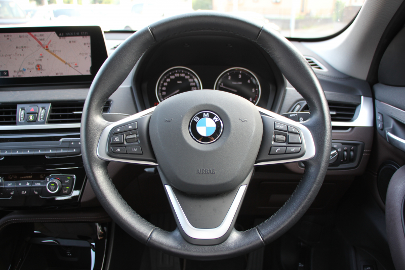 BMW X1 Xdrive18d Xﾗｲﾝ ﾊｲﾗｲﾝ ｺﾝﾌｫｰﾄP 後期 真珠色 追従ACC ﾋｰﾀｰ茶革 LEDﾍｯﾄﾞﾗｲﾄ&ﾃｰﾙ ﾜｲﾔﾚｽ充電 ｽﾗｲﾃﾞｨﾝｸﾞﾘｱｼｰﾄ ﾀｯﾁ画面HDDﾅﾋﾞPｱｼｽﾄ 電動Rｹﾞｰﾄ 衝突軽減ﾌﾞﾚｰｷ 車線逸脱警告 歩行者警告 2年保証