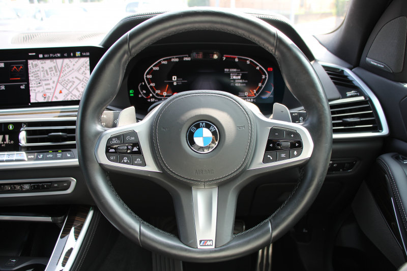 BMW X5 M50i ﾄﾞﾗｲﾋﾞﾝｸﾞﾀﾞｲﾅﾐｸｽP V8ﾂｲﾝﾀｰﾎﾞ530馬力 ﾊﾟﾉﾗﾏｻﾝﾙｰﾌ 全席ﾋｰﾀｰ黒革 ﾊｰﾏﾝｶｰﾄﾞﾝｻｳﾝﾄﾞ22AW ｱﾀﾞﾌﾟﾃｨﾌﾞMｻｽ 追従ACC HUD 渋滞ﾊﾝｽﾞｵﾌ 360度ｶﾒﾗ ﾀｯﾁ画面HDDﾅﾋﾞTV ｱｯﾌﾟﾙｶｰﾌﾟﾚｲ LEDﾍｯﾄﾞﾗｲﾄ ｴｱｻｽ 2年保証