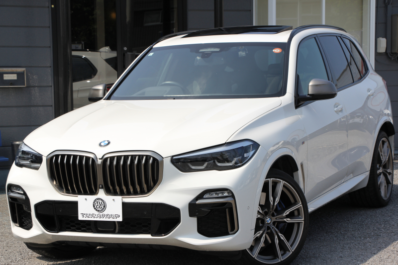BMW X5 M50i ﾄﾞﾗｲﾋﾞﾝｸﾞﾀﾞｲﾅﾐｸｽP V8ﾂｲﾝﾀｰﾎﾞ530馬力 ﾊﾟﾉﾗﾏｻﾝﾙｰﾌ 全席ﾋｰﾀｰ黒革 ﾊｰﾏﾝｶｰﾄﾞﾝｻｳﾝﾄﾞ22AW ｱﾀﾞﾌﾟﾃｨﾌﾞMｻｽ 追従ACC HUD 渋滞ﾊﾝｽﾞｵﾌ 360度ｶﾒﾗ ﾀｯﾁ画面HDDﾅﾋﾞTV ｱｯﾌﾟﾙｶｰﾌﾟﾚｲ LEDﾍｯﾄﾞﾗｲﾄ ｴｱｻｽ 2年保証