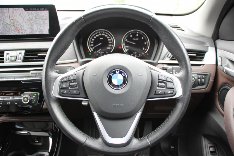 BMW X1 Xdrive18d Xﾗｲﾝ ﾊｲﾗｲﾝ ｺﾝﾌｫｰﾄP 後期 追従ACC ﾋｰﾀｰ茶革 LEDﾍｯﾄﾞﾗｲﾄ&ﾃｰﾙ ﾜｲﾔﾚｽ充電 ｽﾗｲﾃﾞｨﾝｸﾞﾘｱｼｰﾄ ﾀｯﾁ画面HDDﾅﾋﾞPｱｼｽﾄ 電動ﾘｱｹﾞｰﾄ 衝突軽減ﾌﾞﾚｰｷ 車線逸脱警告 歩行者警告 18AW 2年保証