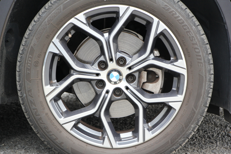 BMW X1 Xdrive18d Xﾗｲﾝ ﾊｲﾗｲﾝ ｺﾝﾌｫｰﾄP 後期 追従ACC ﾋｰﾀｰ茶革 LEDﾍｯﾄﾞﾗｲﾄ&ﾃｰﾙ ﾜｲﾔﾚｽ充電 ｽﾗｲﾃﾞｨﾝｸﾞﾘｱｼｰﾄ ﾀｯﾁ画面HDDﾅﾋﾞPｱｼｽﾄ 電動ﾘｱｹﾞｰﾄ 衝突軽減ﾌﾞﾚｰｷ 車線逸脱警告 歩行者警告 18AW 2年保証