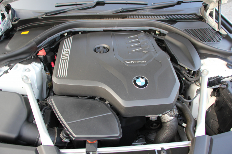BMW 5シリーズ 523i ﾂｰﾘﾝｸﾞMｽﾎﾟｰﾂ ﾊｲﾗｲﾝ 中期 型式変更後｢3BA-JT20T｣NEWｲﾝﾃﾘｱ 新HDDﾅﾋﾞｱｯﾌﾟﾙｶｰﾌﾟﾚｲ BMWﾗｲﾌﾞｺｯｸﾋﾟｯﾄ 全席ﾋｰﾀｰ黒革 追従ACC LEDﾍｯﾄﾞﾗｲﾄ ｵｰﾄﾊｲﾋﾞｰﾑ 360度ｶﾒﾗ 電動ﾘｱｹﾞｰﾄ ｽﾃｱﾘﾝｸﾞｻﾎﾟｰﾄ 2年保証