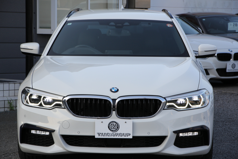BMW 5シリーズ 523i ﾂｰﾘﾝｸﾞMｽﾎﾟｰﾂ ﾊｲﾗｲﾝ 中期 型式変更後｢3BA-JT20T｣NEWｲﾝﾃﾘｱ 新HDDﾅﾋﾞｱｯﾌﾟﾙｶｰﾌﾟﾚｲ BMWﾗｲﾌﾞｺｯｸﾋﾟｯﾄ 全席ﾋｰﾀｰ黒革 追従ACC LEDﾍｯﾄﾞﾗｲﾄ ｵｰﾄﾊｲﾋﾞｰﾑ 360度ｶﾒﾗ 電動ﾘｱｹﾞｰﾄ ｽﾃｱﾘﾝｸﾞｻﾎﾟｰﾄ 2年保証