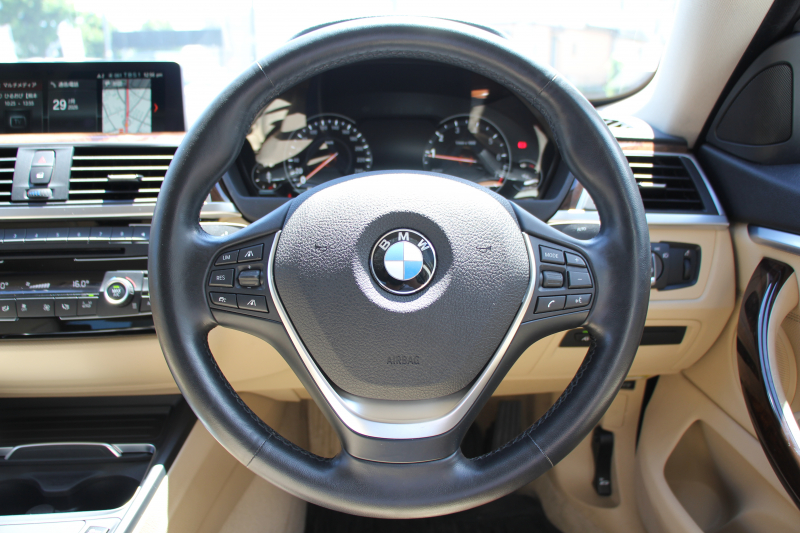 BMW 4シリーズ 420i ｸﾞﾗﾝｸｰﾍﾟﾗｸﾞｼﾞｭｱﾘｰ 後期 1ｵｰﾅ  真珠色 ﾋｰﾀｰ付ﾍﾞｰｼﾞｭﾚｻﾞｰ 液晶ﾒｰﾀｰ LEDﾍｯﾄﾞﾗｲﾄ&ﾃｰﾙ 追従ACC ﾚｰﾝﾁｪﾝｼﾞ警告 ﾌﾙｾｸﾞTV ﾄｯﾌﾟﾋﾞｭｰｶﾒﾗ ｻｲﾄﾞﾋﾞｭｰｶﾒﾗ Pｱｼｽﾄ ﾀｯﾁ画面HDDﾅﾋﾞ電動ﾄﾗﾝｸ ｽﾏｰﾄｷｰ 2年保証
