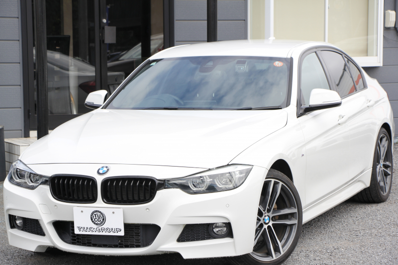 BMW 3シリーズ 320d Mｽﾎﾟｰﾂ ｴﾃﾞｨｼｮﾝｼｬﾄﾞｰ 後期 1300台限定車 ﾋｰﾀｰ黒革 ﾀﾞｰｸLEDﾍｯﾄﾞﾗｲﾄ&ﾃｰﾙ 液晶ﾒｰﾀｰ 追従ACC ﾚｰﾝﾁｪﾝｼﾞ警告 ﾀｯﾁ画面HDDﾅﾋﾞBｶﾒﾗ Bluetooth接続 ｽﾏｰﾄｷｰ 専用19AW 専用ｴｱﾛ ﾊﾟﾄﾞﾙｼﾌﾄ 2年保証