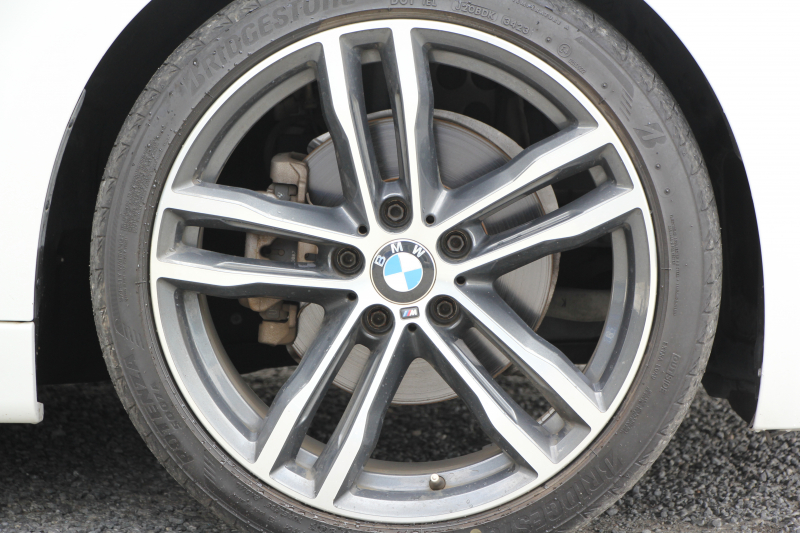 BMW 3シリーズ 320d Mｽﾎﾟｰﾂ ｴﾃﾞｨｼｮﾝｼｬﾄﾞｰ 後期 1300台限定車 ﾋｰﾀｰ黒革 ﾀﾞｰｸLEDﾍｯﾄﾞﾗｲﾄ&ﾃｰﾙ 液晶ﾒｰﾀｰ 追従ACC ﾚｰﾝﾁｪﾝｼﾞ警告 ﾀｯﾁ画面HDDﾅﾋﾞBｶﾒﾗ Bluetooth接続 ｽﾏｰﾄｷｰ 専用19AW 専用ｴｱﾛ ﾊﾟﾄﾞﾙｼﾌﾄ 2年保証
