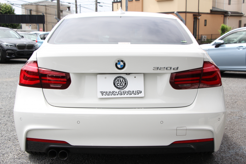 BMW 3シリーズ 320d Mｽﾎﾟｰﾂ ｴﾃﾞｨｼｮﾝｼｬﾄﾞｰ 後期 1300台限定車 ﾋｰﾀｰ黒革 ﾀﾞｰｸLEDﾍｯﾄﾞﾗｲﾄ&ﾃｰﾙ 液晶ﾒｰﾀｰ 追従ACC ﾚｰﾝﾁｪﾝｼﾞ警告 ﾀｯﾁ画面HDDﾅﾋﾞBｶﾒﾗ Bluetooth接続 ｽﾏｰﾄｷｰ 専用19AW 専用ｴｱﾛ ﾊﾟﾄﾞﾙｼﾌﾄ 2年保証