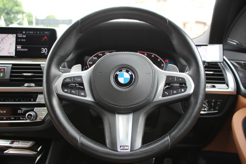 BMW X3 M40d ｾﾚｸﾄP 中期 新型式3CA-UZ7230 新ｴﾝｼﾞﾝ ﾏｲﾙﾄﾞHV ﾊﾟﾉﾗﾏｻﾝR 全席ﾋｰﾀｰ茶革 ﾊｰﾏﾝｶｰﾄﾞﾝ ﾘｱｼｰﾄ可倒調整 ｱﾀﾞﾌﾟﾃｨﾌﾞMｻｽ ｱﾝﾋﾞｴﾝﾄﾗｲﾄ BMWﾗｲﾌﾞｺｯｸﾋﾟｯﾄﾞﾀｯﾁ画面HDDﾅﾋﾞｱｯﾌﾟﾙｶｰﾌﾟﾚｲ 360度ｶﾒﾗ 電動ﾄﾗﾝｸ 2年保証