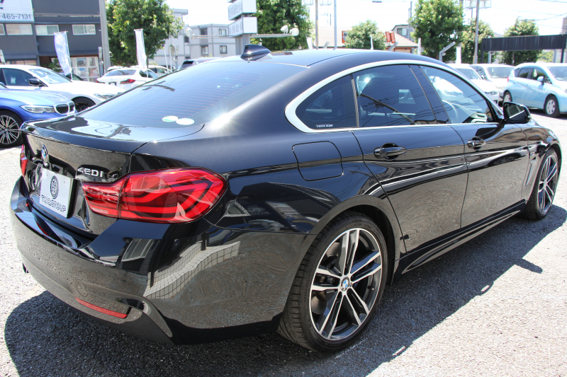 BMW 4シリーズ 420i ｸﾞﾗﾝｸｰﾍﾟｲﾝｽﾀｲﾙｽﾎﾟｰﾂ 300台限定車 後期ﾓﾃﾞﾙ ﾋｰﾀｰ黒革 ｱﾀﾞﾌﾟﾃｨﾌﾞMｻｽ 19AW Mspﾌﾞﾚｰｷ HUD 追従ACC 液晶ﾒｰﾀｰ LEDﾍｯﾄﾞﾗｲﾄ&LEDﾃｰﾙ ﾀｯﾁ画面HDDﾅﾋﾞﾌﾙｾｸﾞTV 電動ﾄﾗﾝｸ 衝突軽減ﾌﾞﾚｰｷ 車線逸脱警告 歩行者警告 2年保証