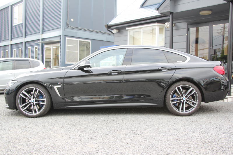 BMW 4シリーズ 420i ｸﾞﾗﾝｸｰﾍﾟｲﾝｽﾀｲﾙｽﾎﾟｰﾂ 300台限定車 後期ﾓﾃﾞﾙ ﾋｰﾀｰ黒革 ｱﾀﾞﾌﾟﾃｨﾌﾞMｻｽ 19AW Mspﾌﾞﾚｰｷ HUD 追従ACC 液晶ﾒｰﾀｰ LEDﾍｯﾄﾞﾗｲﾄ&LEDﾃｰﾙ ﾀｯﾁ画面HDDﾅﾋﾞﾌﾙｾｸﾞTV 電動ﾄﾗﾝｸ 衝突軽減ﾌﾞﾚｰｷ 車線逸脱警告 歩行者警告 2年保証
