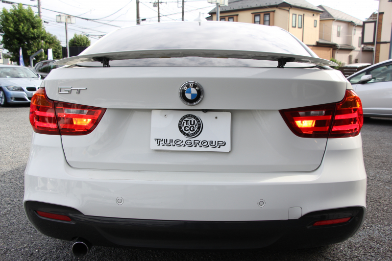 BMW 3シリーズ 320i ｸﾞﾗﾝﾂｰﾘｽﾓ Mｽﾎﾟｰﾂ 追従ACC 衝突軽減ﾌﾞﾚｰｷ 車線逸脱警告 歩行者警告 ﾀｯﾁﾊﾟｯﾄﾞ対応HDDﾅﾋﾞ電動ﾄﾗﾝｸ Mｽﾎﾟｰﾂｴｱﾛ 18AW ﾒﾓﾘｰ付電動ｼｰﾄ ETC2.0 ｽﾏｰﾄｷｰ ﾊﾟﾄﾞﾙｼﾌﾄ 電動ﾘｱｳｲﾝｸﾞ2年保証