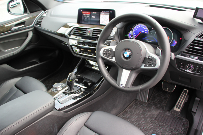 BMW X3 M40d 326馬力 3.0Lﾃﾞｨｰｾﾞﾙﾀｰﾎﾞﾊﾟﾉﾗﾏｻﾝﾙｰﾌ 全席ﾋｰﾀｰ黒革 ﾘｱｼｰﾄ可倒調整 ｱﾝﾋﾞｴﾝﾄﾗｲﾄ 21AW 追従ACC HUD 液晶ﾒｰﾀｰ ｽﾃｱﾘﾝｸﾞｻﾎﾟｰﾄ ﾀｯﾁ画面HDDﾅﾋﾞ360度ｶﾒﾗ LEDﾍｯﾄﾞﾗｲﾄ ｵｰﾄﾊｲﾋﾞｰﾑ 専用ﾃﾞﾌ&ﾌﾞﾚｰｷ 2年保証