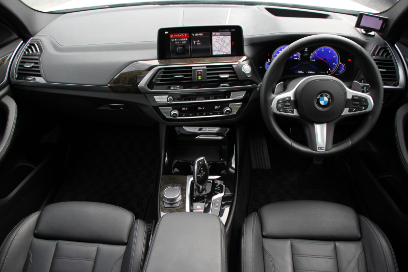 BMW X3 M40d 326馬力 3.0Lﾃﾞｨｰｾﾞﾙﾀｰﾎﾞﾊﾟﾉﾗﾏｻﾝﾙｰﾌ 全席ﾋｰﾀｰ黒革 ﾘｱｼｰﾄ可倒調整 ｱﾝﾋﾞｴﾝﾄﾗｲﾄ 21AW 追従ACC HUD 液晶ﾒｰﾀｰ ｽﾃｱﾘﾝｸﾞｻﾎﾟｰﾄ ﾀｯﾁ画面HDDﾅﾋﾞ360度ｶﾒﾗ LEDﾍｯﾄﾞﾗｲﾄ ｵｰﾄﾊｲﾋﾞｰﾑ 専用ﾃﾞﾌ&ﾌﾞﾚｰｷ 2年保証