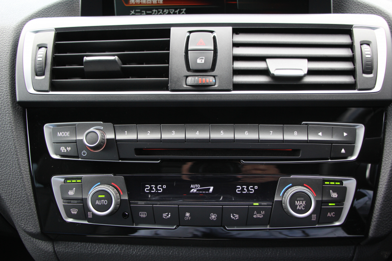 BMW 1シリーズ M140i 後期 340馬力 直6ﾀｰﾎﾞB58新ｴﾝｼﾞﾝ ﾋｰﾀｰ黒革 LEDﾍｯﾄﾞﾗｲﾄ ｱﾀﾞﾌﾟﾃｨﾌﾞMｻｽ 専用ﾌﾞﾚｰｷ 専用18AW HDDﾅﾋﾞ衝突軽減ﾌﾞﾚｰｷ 車線逸脱警告 歩行者警告 ﾌﾞﾚｰｷ付ｸﾙｺﾝ 専用ｴｱﾛ 後輪駆動 8速AT 2年保証