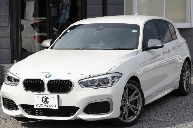 BMW 1シリーズ M140i 後期 340馬力 直6ﾀｰﾎﾞB58新ｴﾝｼﾞﾝ ﾋｰﾀｰ黒革 LEDﾍｯﾄﾞﾗｲﾄ ｱﾀﾞﾌﾟﾃｨﾌﾞMｻｽ 専用ﾌﾞﾚｰｷ 専用18AW HDDﾅﾋﾞ衝突軽減ﾌﾞﾚｰｷ 車線逸脱警告 歩行者警告 ﾌﾞﾚｰｷ付ｸﾙｺﾝ 専用ｴｱﾛ 後輪駆動 8速AT 2年保証