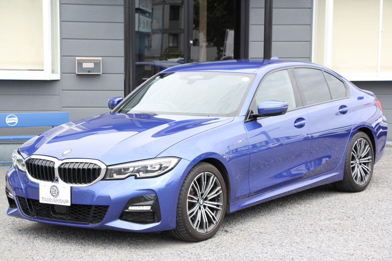 BMW 3シリーズ 320i Mｽﾎﾟｰﾂ ﾊｲﾗｲﾝ ｺﾝﾌｫｰﾄP ﾌﾞﾗｯｸﾚｻﾞｰ ｼｰﾄﾋｰﾀｰ ﾊｰﾏﾝｶｰﾄﾞﾝ 追従ACC 電動ﾄﾗﾝｸ ｽﾃｱﾘﾝｸﾞｻﾎﾟｰﾄ ﾀｯﾁ画面HDDﾅﾋﾞｱｯﾌﾟﾙｶｰﾌﾟﾚｲ ﾊﾟｰｷﾝｸﾞｱｼｽﾄ+ 360ｶﾒﾗ LEDﾍｯﾄﾞﾗｲﾄ ｵｰﾄﾊｲﾋﾞｰﾑ 専用ｴｱﾛ ﾜｲﾔﾚｽ充電 2年保証