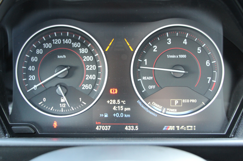 BMW 1シリーズ M140i 後期 1ｵｰﾅ 340馬力 直6ﾀｰﾎﾞB58新ｴﾝｼﾞﾝ LEDﾍｯﾄﾞﾗｲﾄ KW車高調 ﾊｰﾏﾝｶｰﾄﾞﾝ 専用ﾌﾞﾚｰｷ BBS18AW HDDﾅﾋﾞ衝突軽減ﾌﾞﾚｰｷ 車線逸脱警告 歩行者警告 ﾌﾞﾚｰｷ付ｸﾙｺﾝ 専用ｴｱﾛ 後輪駆動 8速AT 2年保証