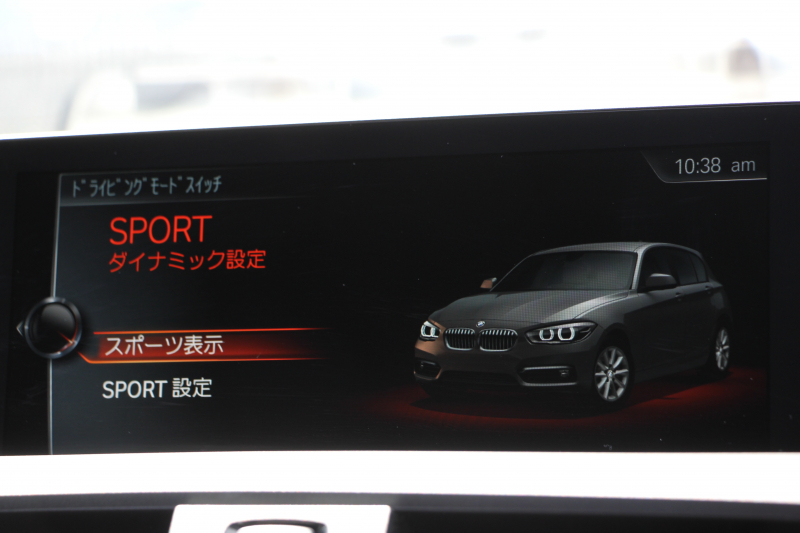 BMW 1シリーズ M140i 後期 1ｵｰﾅ 340馬力 直6ﾀｰﾎﾞB58新ｴﾝｼﾞﾝ LEDﾍｯﾄﾞﾗｲﾄ KW車高調 ﾊｰﾏﾝｶｰﾄﾞﾝ 専用ﾌﾞﾚｰｷ BBS18AW HDDﾅﾋﾞ衝突軽減ﾌﾞﾚｰｷ 車線逸脱警告 歩行者警告 ﾌﾞﾚｰｷ付ｸﾙｺﾝ 専用ｴｱﾛ 後輪駆動 8速AT 2年保証