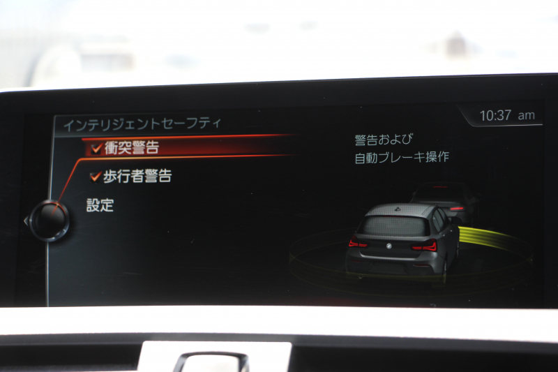 BMW 1シリーズ M140i 後期 1ｵｰﾅ 340馬力 直6ﾀｰﾎﾞB58新ｴﾝｼﾞﾝ LEDﾍｯﾄﾞﾗｲﾄ KW車高調 ﾊｰﾏﾝｶｰﾄﾞﾝ 専用ﾌﾞﾚｰｷ BBS18AW HDDﾅﾋﾞ衝突軽減ﾌﾞﾚｰｷ 車線逸脱警告 歩行者警告 ﾌﾞﾚｰｷ付ｸﾙｺﾝ 専用ｴｱﾛ 後輪駆動 8速AT 2年保証