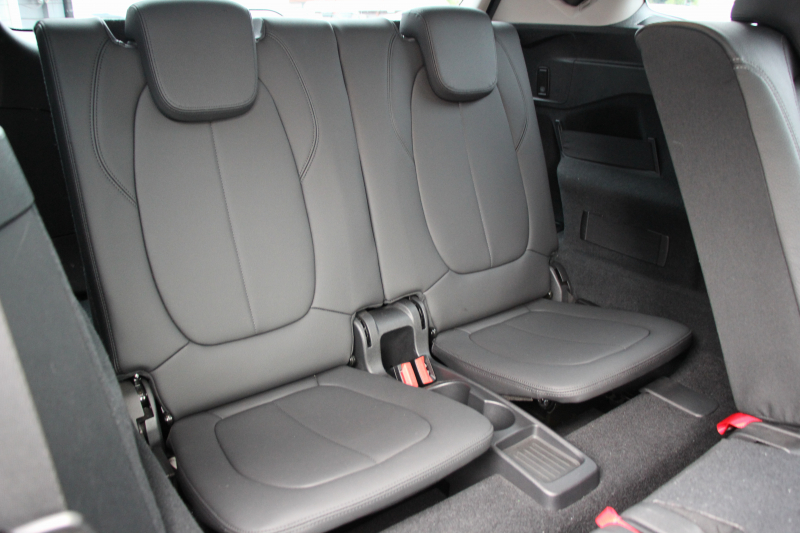 BMW 2シリーズ 218d ｸﾞﾗﾝﾂｱﾗｰ ﾗｸﾞｼﾞｭｱﾘｰ 1ｵﾅ 最終ﾓﾃﾞﾙ 型式変更後3DA-6W20 3列7人乗り ADｱｸﾃｨﾌﾞｾｰﾌﾃｨ&ｺﾝﾌｫｰﾄP 追従ACC HUD ﾋｰﾀｰ黒革 ﾌﾙｾｸﾞTV DVD&CD再生 電動ﾄﾗﾝｸ LEDﾍｯﾄﾞﾗｲﾄ ﾒﾓﾘｰ付電動ｼｰﾄ ﾀｯﾁ画面HDDﾅﾋﾞPｱｼｽﾄ 2年保証