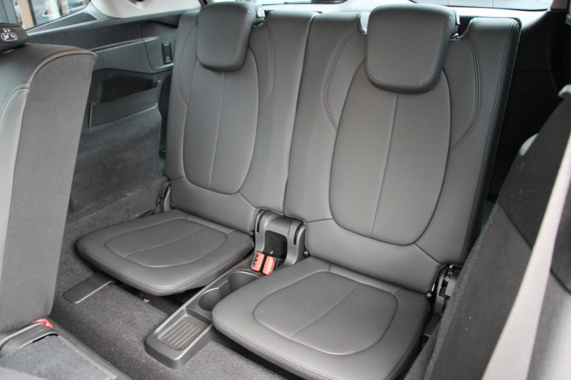 BMW 2シリーズ 218d ｸﾞﾗﾝﾂｱﾗｰ ﾗｸﾞｼﾞｭｱﾘｰ 1ｵﾅ 最終ﾓﾃﾞﾙ 型式変更後3DA-6W20 3列7人乗り ADｱｸﾃｨﾌﾞｾｰﾌﾃｨ&ｺﾝﾌｫｰﾄP 追従ACC HUD ﾋｰﾀｰ黒革 ﾌﾙｾｸﾞTV DVD&CD再生 電動ﾄﾗﾝｸ LEDﾍｯﾄﾞﾗｲﾄ ﾒﾓﾘｰ付電動ｼｰﾄ ﾀｯﾁ画面HDDﾅﾋﾞPｱｼｽﾄ 2年保証