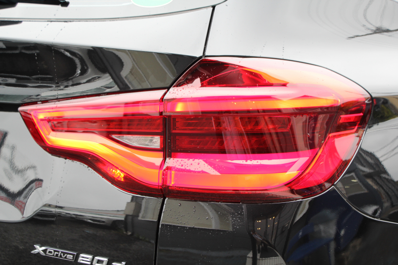 BMW X3 Xdrive20d Mｽﾎﾟｰﾂ ﾊｲﾗｲﾝ 中期 新型式3DA-UZ20 1ｵﾅ 全席ﾋｰﾀｰ黒革 ｱｸﾃｨﾌﾞﾍﾞﾝﾁﾚｰｼｮﾝ ｱﾝﾋﾞｴﾝﾄﾗｲﾄ BMWﾗｲﾌﾞｺｯｸﾋﾟｯﾄﾞHUD 変更後ﾀｯﾁ画面HDDﾅﾋﾞAppleCarPlay Hifiｽﾋﾟｰｶｰ 360度ｶﾒﾗ ｵﾌﾟｼｮﾝ20AW 追従ACC 衝突軽減ﾌﾞﾚｰｷ 2年保証