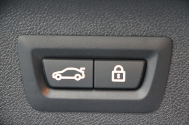BMW 5シリーズ 523d ﾂｰﾘﾝｸﾞMｽﾎﾟｰﾂ ﾊｲﾗｲﾝ 燃費19.4㎞/L 全席ﾋｰﾀｰ黒革 HUD LEDﾍｯﾄﾞﾗｲﾄ ｵｰﾄﾊｲﾋﾞｰﾑ 追従ACC ｽﾃｱﾘﾝｸﾞｻﾎﾟｰﾄ 液晶ﾒｰﾀｰ ﾀｯﾁ画面HDDﾅﾋﾞTV 360度ｶﾒﾗ 電動ﾘｱｹﾞｰﾄ 19AW 専用ｴｱﾛ ｱﾝﾋﾞｴﾝﾄﾗｲﾄ 2年保証