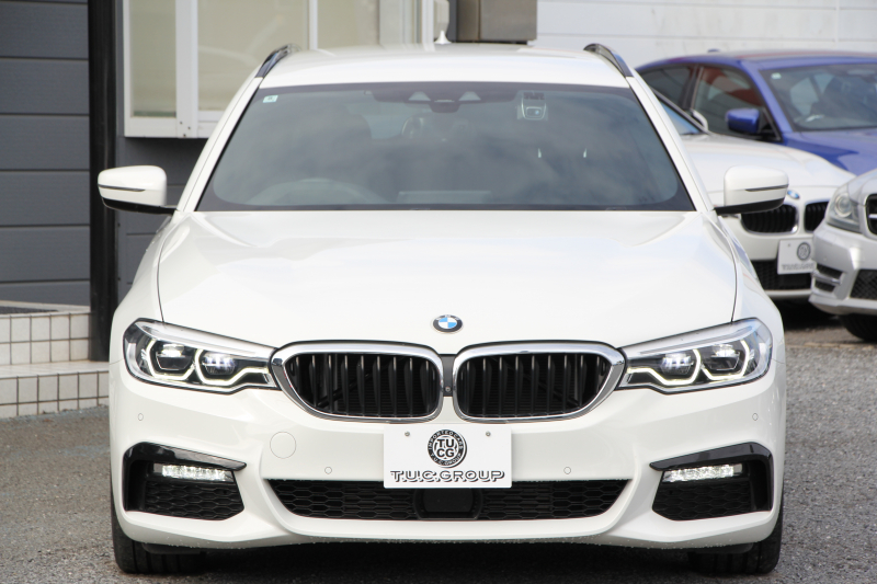 BMW 5シリーズ 523d ﾂｰﾘﾝｸﾞMｽﾎﾟｰﾂ ﾊｲﾗｲﾝ 燃費19.4㎞/L 全席ﾋｰﾀｰ黒革 HUD LEDﾍｯﾄﾞﾗｲﾄ ｵｰﾄﾊｲﾋﾞｰﾑ 追従ACC ｽﾃｱﾘﾝｸﾞｻﾎﾟｰﾄ 液晶ﾒｰﾀｰ ﾀｯﾁ画面HDDﾅﾋﾞTV 360度ｶﾒﾗ 電動ﾘｱｹﾞｰﾄ 19AW 専用ｴｱﾛ ｱﾝﾋﾞｴﾝﾄﾗｲﾄ 2年保証