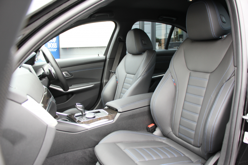 BMW 3シリーズ 330i Mｽﾎﾟｰﾂ ﾃﾞﾋﾞｭｰP ｲﾉﾍﾞｰｼｮﾝP ｺﾝﾌｫｰﾄP 高出力 258馬力 ﾋｰﾀｰ黒革 ﾚｰｻﾞｰﾗｲﾄ HUD ｼﾞｪｽﾁｬｰC 追従ACC 渋滞ﾊﾝｽﾞｵﾌ 360度ｶﾒﾗ Mｽﾎﾟｰﾂﾌﾞﾚｰｷ ﾀｯﾁ画面HDDﾅﾋﾞｱｯﾌﾟﾙｶｰﾌﾟﾚｲ 電動ﾄﾗﾝｸ ﾜｲﾔﾚｽ充電 2年保証