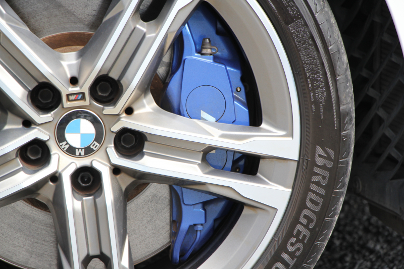 BMW 1シリーズ M135i Xdrive 4WD 306馬力 ﾋｰﾀｰ赤革 Mｽﾎﾟｰﾂｼｰﾄ Mｼｰﾄﾍﾞﾙﾄ ｱﾀﾞﾌﾟﾃｨﾌﾞMｻｽ Mｽﾎﾟｰﾂﾌﾞﾚｰｷ 追従ACC LEDﾍｯﾄﾞﾗｲﾄ BMWﾗｲﾌﾞｺｯｸﾋﾟｯﾄ ｱｯﾌﾟﾙｶｰﾌﾟﾚｲ ﾀｯﾁ画面HDDﾅﾋﾞ後退ｱｼｽﾄ ﾜｲﾔﾚｽ充電 ｽﾏｰﾄｷｰ ｲﾙﾐﾎﾞｽﾄﾝﾄﾘﾑ 2年保証