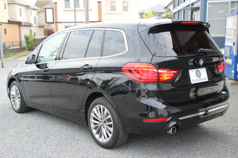 BMW 2シリーズ 218d ｸﾞﾗﾝﾂｱﾗｰ ﾗｸﾞｼﾞｭｱﾘｰ 後期 ﾌｪｲｽﾘﾌﾄ後 3列7人乗 ADｱｸﾃｨﾌﾞｾｰﾌﾃｨ&ｺﾝﾌｫｰﾄP 追従ACC HUD ｵｲｽﾀｰﾚｻﾞｰ 電動ﾄﾗﾝｸ LEDﾍｯﾄﾞﾗｲﾄ ﾀｯﾁ画面HDDﾅﾋﾞﾊﾟｰｷﾝｸﾞｱｼｽﾄ 衝突軽減ﾌﾞﾚｰｷ 車線逸脱警告 歩行者警告 2年保証