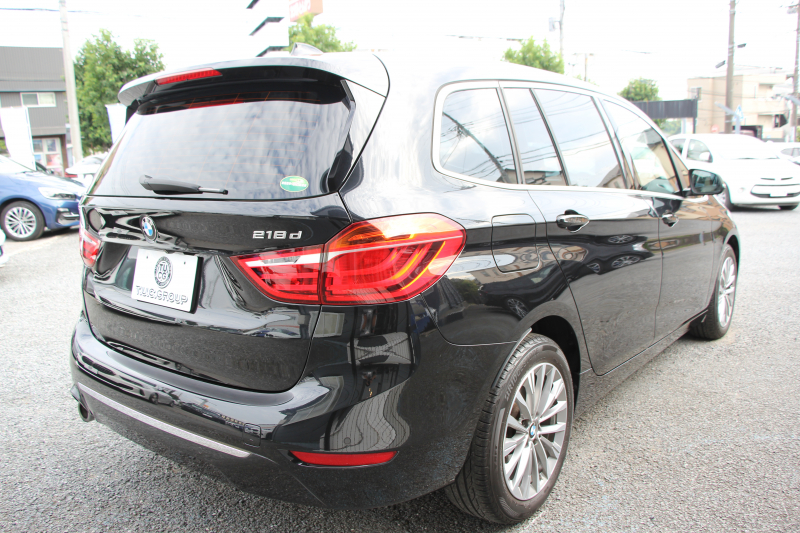BMW 2シリーズ 218d ｸﾞﾗﾝﾂｱﾗｰ ﾗｸﾞｼﾞｭｱﾘｰ 後期 ﾌｪｲｽﾘﾌﾄ後 3列7人乗 ADｱｸﾃｨﾌﾞｾｰﾌﾃｨ&ｺﾝﾌｫｰﾄP 追従ACC HUD ｵｲｽﾀｰﾚｻﾞｰ 電動ﾄﾗﾝｸ LEDﾍｯﾄﾞﾗｲﾄ ﾀｯﾁ画面HDDﾅﾋﾞﾊﾟｰｷﾝｸﾞｱｼｽﾄ 衝突軽減ﾌﾞﾚｰｷ 車線逸脱警告 歩行者警告 2年保証
