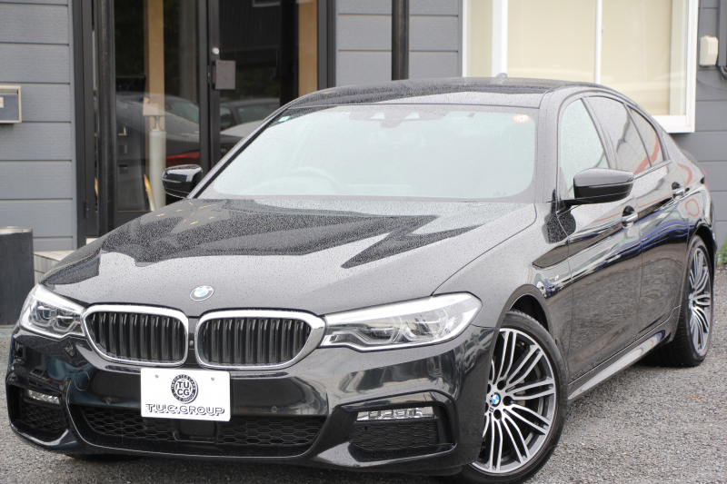 BMW 5シリーズ 523i Mｽﾎﾟｰﾂ ﾊｲﾗｲﾝ 全席ﾋｰﾀｰ黒革 HUD ｼﾞｪｽﾁｬｰｺﾝﾄﾛｰﾙ ﾜｲﾔﾚｽ充電 追従ACC ｽﾃｱﾘﾝｸﾞｻﾎﾟｰﾄ 液晶ﾒｰﾀｰ ﾀｯﾁ画面HDDﾅﾋﾞTV LEDﾍｯﾄﾞﾗｲﾄ ｵｰﾄﾊｲﾋﾞｰﾑ 360度ｶﾒﾗ 電動ﾄﾗﾝｸ 専用ｴｱﾛ ﾊﾟﾄﾞﾙｼﾌﾄ 19AW 2年保証