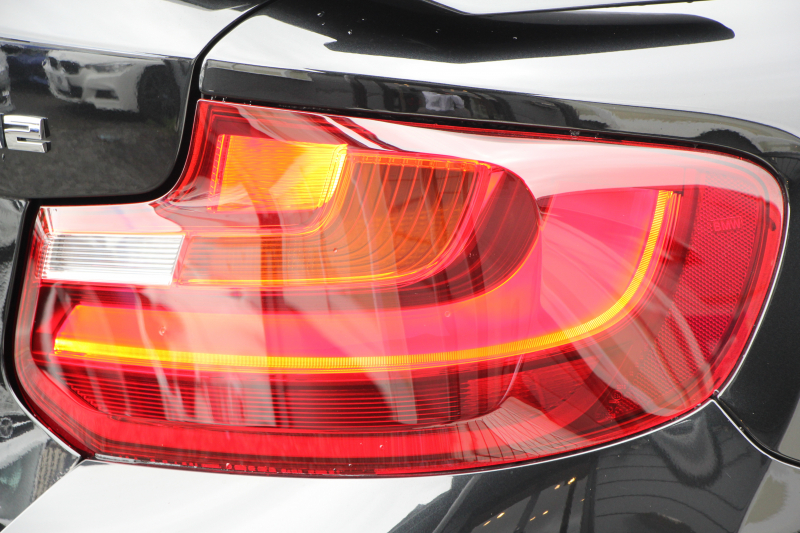 BMW Mシリーズ M2ｸｰﾍﾟMDCT 370馬力 直6ﾀｰﾎﾞ7速DCT ﾋｰﾀｰ黒革 FTPﾁｬｰｼﾞﾊﾟｲﾌﾟﾊｰﾏﾝｶｰﾄﾞﾝ HDDﾅﾋﾞBｶﾒﾗ 専用19AW 専用ﾌﾞﾚｰｷ 衝突軽減ﾌﾞﾚｰｷ 車線逸脱警告 歩行者警告 ﾌﾞﾚｰｷ付ｸﾙｺﾝ ｽﾏｰﾄｷｰ ｶｰﾎﾞﾝｲﾝﾃﾘｱﾄﾘﾑ ﾊﾟﾄﾞﾙｼﾌﾄ 2年保証