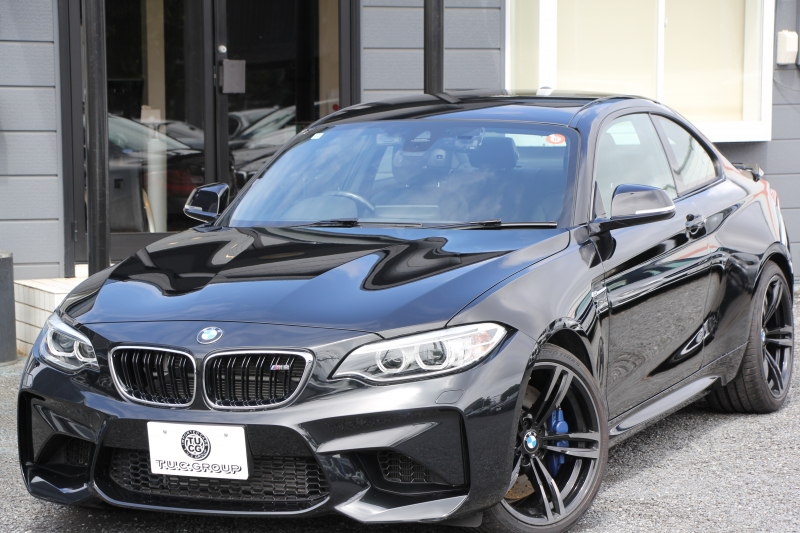 BMW Mシリーズ M2ｸｰﾍﾟMDCT 370馬力 直6ﾀｰﾎﾞ7速DCT ﾋｰﾀｰ黒革 FTPﾁｬｰｼﾞﾊﾟｲﾌﾟﾊｰﾏﾝｶｰﾄﾞﾝ HDDﾅﾋﾞBｶﾒﾗ 専用19AW 専用ﾌﾞﾚｰｷ 衝突軽減ﾌﾞﾚｰｷ 車線逸脱警告 歩行者警告 ﾌﾞﾚｰｷ付ｸﾙｺﾝ ｽﾏｰﾄｷｰ ｶｰﾎﾞﾝｲﾝﾃﾘｱﾄﾘﾑ ﾊﾟﾄﾞﾙｼﾌﾄ 2年保証