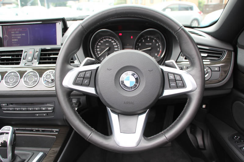BMW Z4 Z4 Sdrive20i ﾊｲﾗｲﾝ 後期 ﾌｪｲｽﾘﾌﾄ後 新ﾃﾞｻﾞｲﾝﾍｯﾄﾞﾗｲﾄ ﾋｰﾀｰ黒革 電動ｵｰﾌﾟﾝ ｳｲﾝﾄﾞﾃﾞｨﾌﾚｸﾀｰ ﾒﾓﾘｰ付電動ｼｰﾄ 専用17AW iﾄﾞﾗｲﾌﾞHDDﾅﾋﾞBluetooth接続 ﾊﾟﾄﾞﾙｼﾌﾄ LEDﾘﾝｸﾞｷｾﾉﾝ 直噴ﾀｰﾎﾞ8速AT LEDﾘﾝｸﾞｷｾﾉﾝ 2年保証