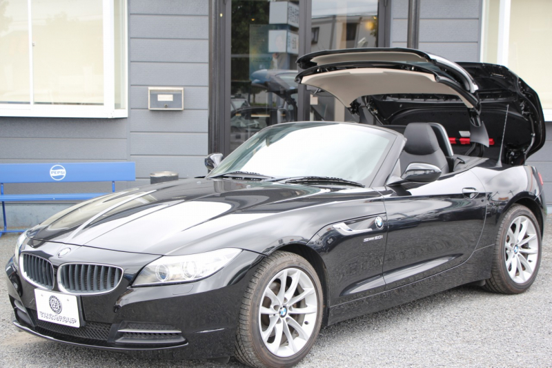 BMW Z4 Z4 Sdrive20i ﾊｲﾗｲﾝ 後期 ﾌｪｲｽﾘﾌﾄ後 新ﾃﾞｻﾞｲﾝﾍｯﾄﾞﾗｲﾄ ﾋｰﾀｰ黒革 電動ｵｰﾌﾟﾝ ｳｲﾝﾄﾞﾃﾞｨﾌﾚｸﾀｰ ﾒﾓﾘｰ付電動ｼｰﾄ 専用17AW iﾄﾞﾗｲﾌﾞHDDﾅﾋﾞBluetooth接続 ﾊﾟﾄﾞﾙｼﾌﾄ LEDﾘﾝｸﾞｷｾﾉﾝ 直噴ﾀｰﾎﾞ8速AT LEDﾘﾝｸﾞｷｾﾉﾝ 2年保証
