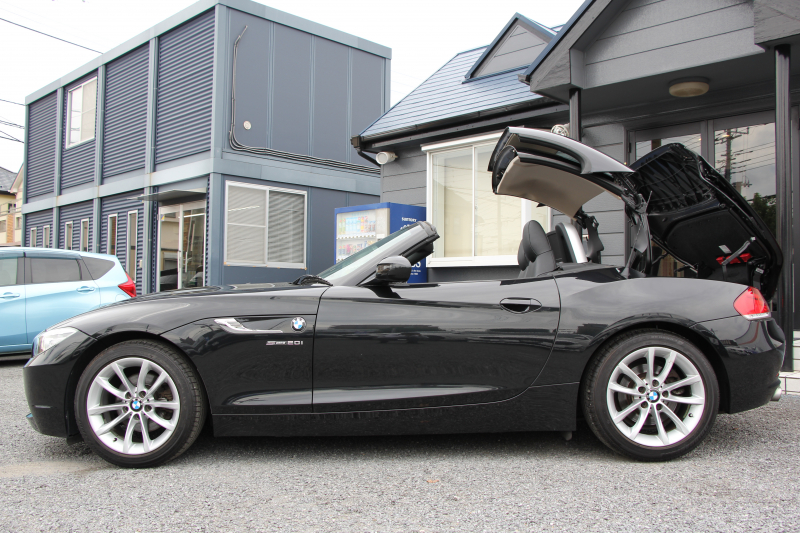BMW Z4 Z4 Sdrive20i ﾊｲﾗｲﾝ 後期 ﾌｪｲｽﾘﾌﾄ後 新ﾃﾞｻﾞｲﾝﾍｯﾄﾞﾗｲﾄ ﾋｰﾀｰ黒革 電動ｵｰﾌﾟﾝ ｳｲﾝﾄﾞﾃﾞｨﾌﾚｸﾀｰ ﾒﾓﾘｰ付電動ｼｰﾄ 専用17AW iﾄﾞﾗｲﾌﾞHDDﾅﾋﾞBluetooth接続 ﾊﾟﾄﾞﾙｼﾌﾄ LEDﾘﾝｸﾞｷｾﾉﾝ 直噴ﾀｰﾎﾞ8速AT LEDﾘﾝｸﾞｷｾﾉﾝ 2年保証