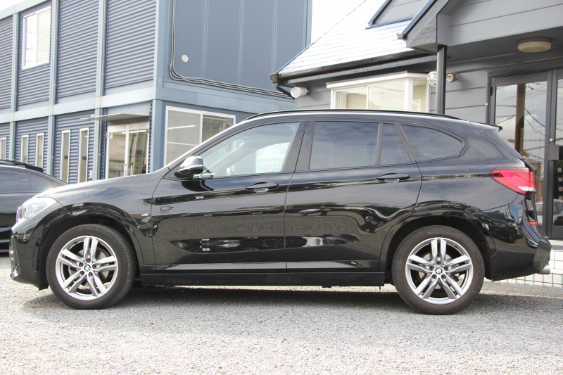 BMW X1 Xdrive18d Mｽﾎﾟｰﾂ ﾊｲﾗｲﾝ ｺﾝﾌｫｰﾄP 後期 ﾌｪｲｽﾘﾌﾄ後 ﾋｰﾀｰ黒革 追従ACC Mｼｰﾄﾍﾞﾙﾄ LEDﾍｯﾄﾞﾗｲﾄ&ﾃｰﾙ ﾀｯﾁﾊﾟﾈﾙ対応HDDﾅﾋﾞﾜｲﾔﾚｽ充電 新ﾒｰﾀｰ Pｱｼｽﾄ 電動ﾄﾗﾝｸ 衝突軽減ﾌﾞﾚｰｷ 車線逸脱警告 歩行者警告 2年保証