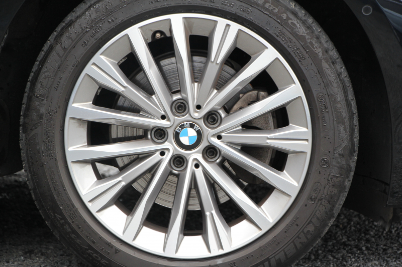 BMW 2シリーズ 218d ｸﾞﾗﾝﾂｱﾗｰ ﾗｸﾞｼﾞｭｱﾘｰ 後期 ﾌｪｲｽﾘﾌﾄ後 3列7人乗 ADｱｸﾃｨﾌﾞｾｰﾌﾃｨ&ｺﾝﾌｫｰﾄP 追従ACC HUD ﾋｰﾀｰ黒革 電動ﾄﾗﾝｸ LEDﾍｯﾄﾞﾗｲﾄ ﾀｯﾁ画面HDDﾅﾋﾞﾊﾟｰｷﾝｸﾞｱｼｽﾄ 衝突軽減ﾌﾞﾚｰｷ 車線逸脱警告 歩行者警告 2年保証